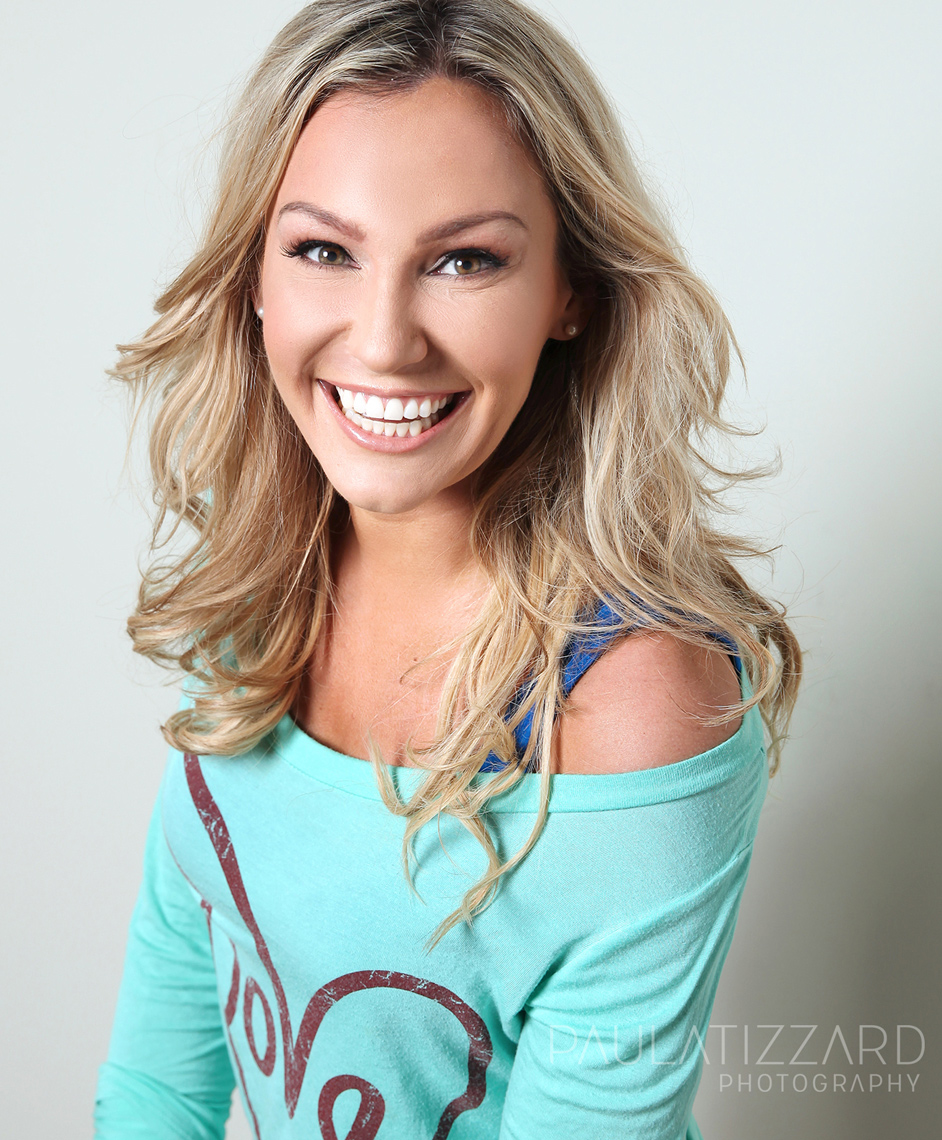 headshots-london-ontario-paula-tizzard-dani-reid-rolfer