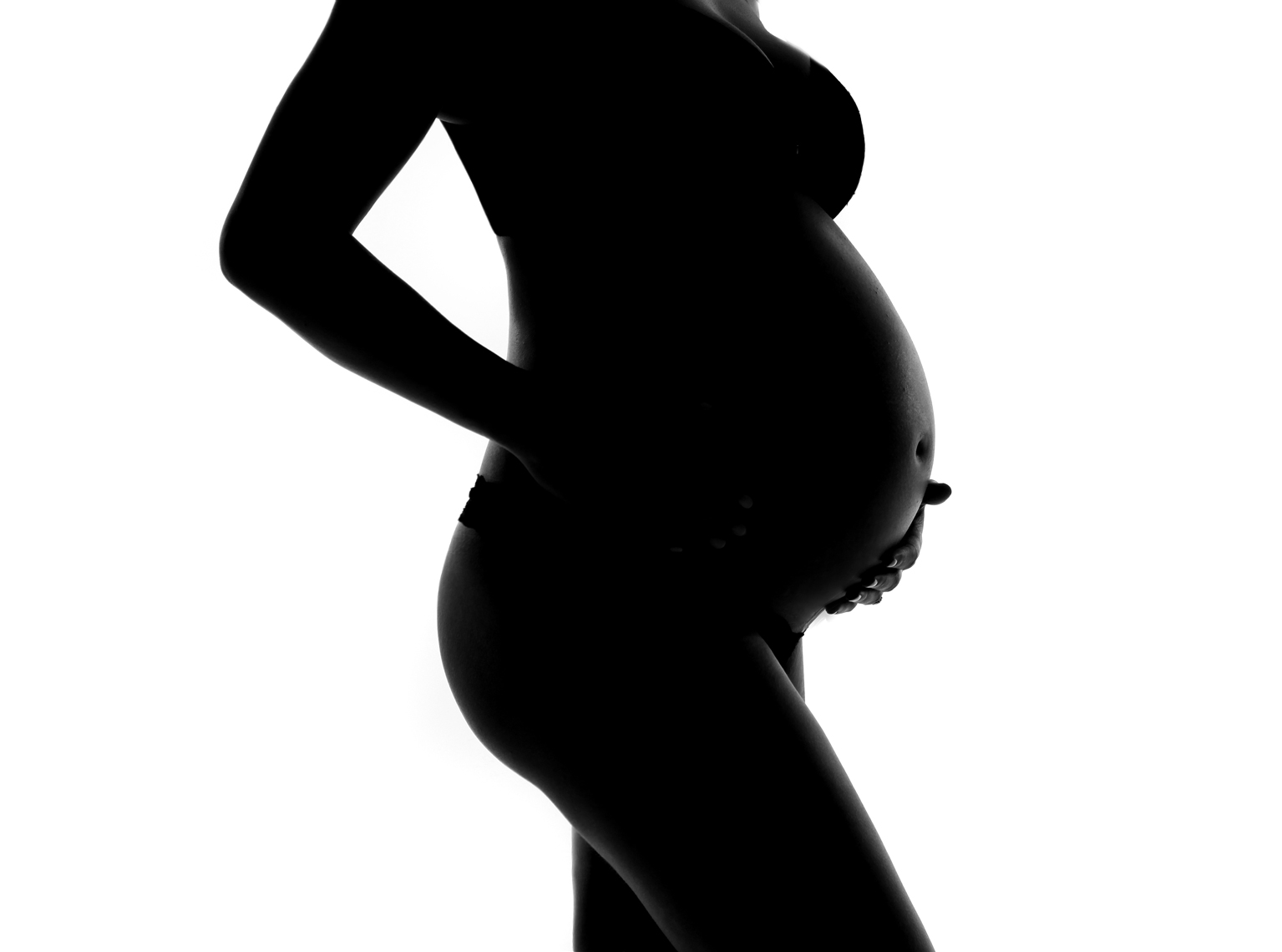 maternity-photos-london-ontario-pregnancy-belly-baby-toronto